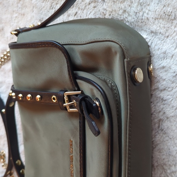 Michael Kors Leila Nylon Leather Trim Flap Messenger Crossbody Olive Green Bag - Picture 4 of 9